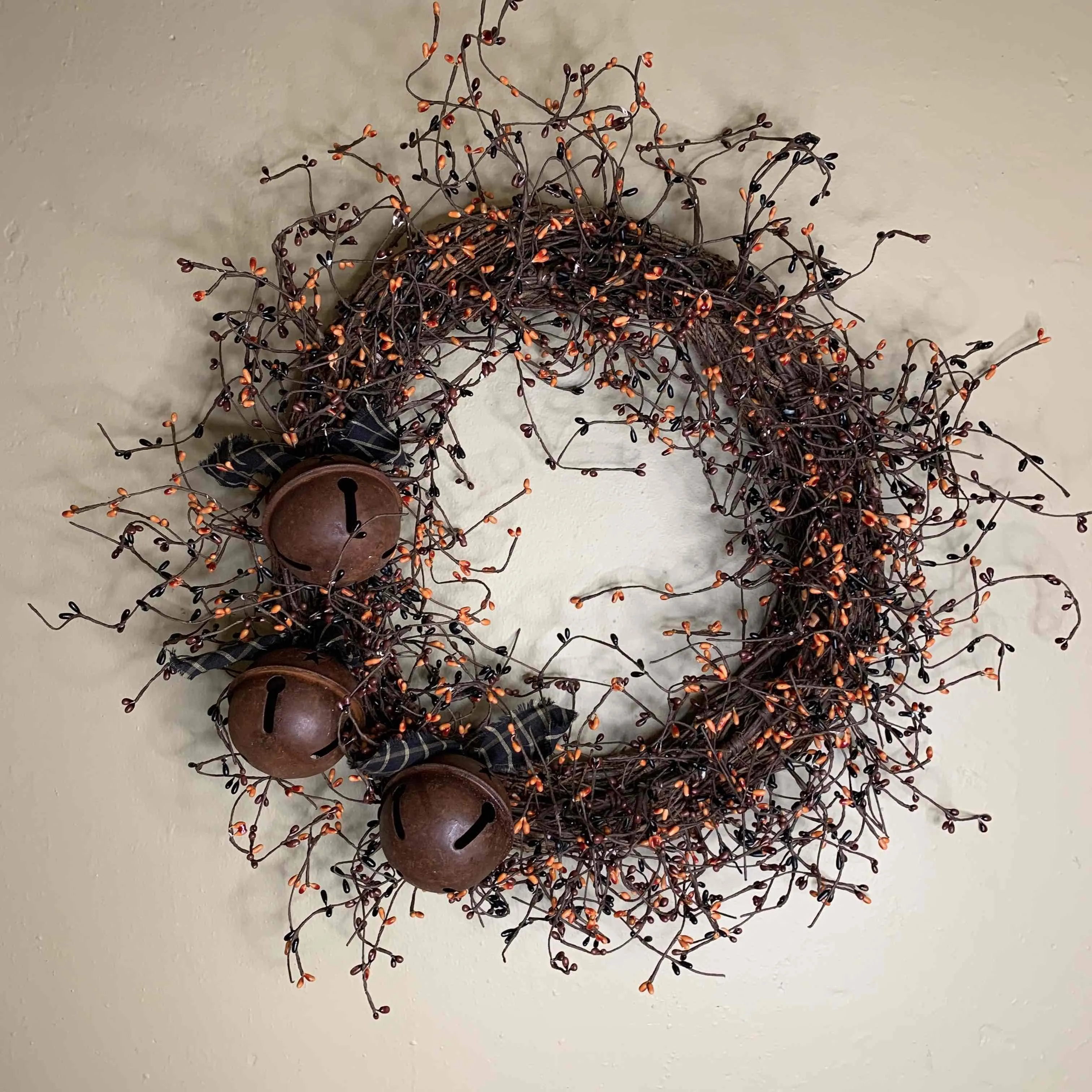 20" Grapevine Wreath with Rusty Bells